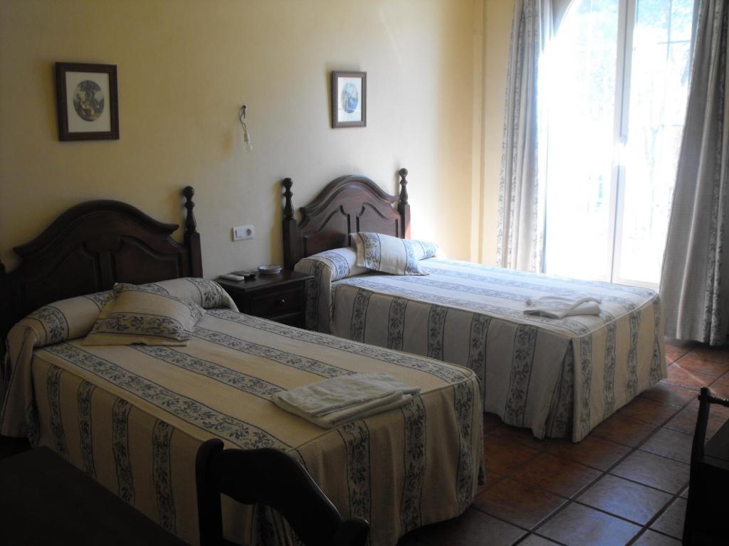 ホテル Hostal Nicol'S Luque エクステリア 写真